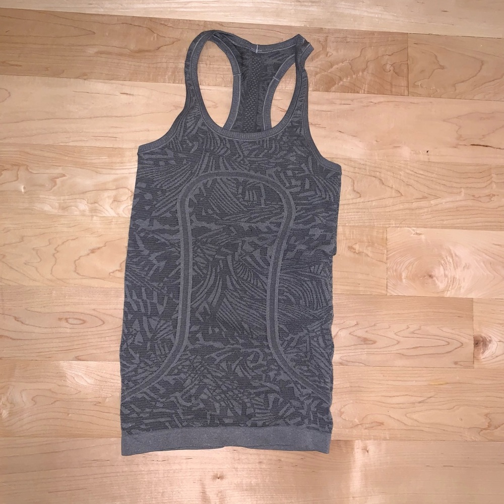 Lululemon tank top size 2